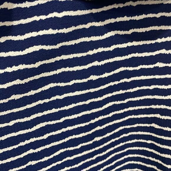 NWOT Signature by Robbie Bee Navy White Cold Shoulder Dress.  Size 6 S small - Picture 5 of 10